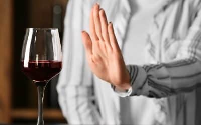 Alcohol Detox at Home: Risks and Alternatives